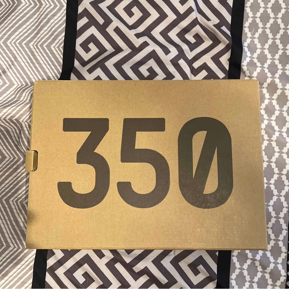 Yeezy boost 350 V2 100% authentic - Picture 3 of 6